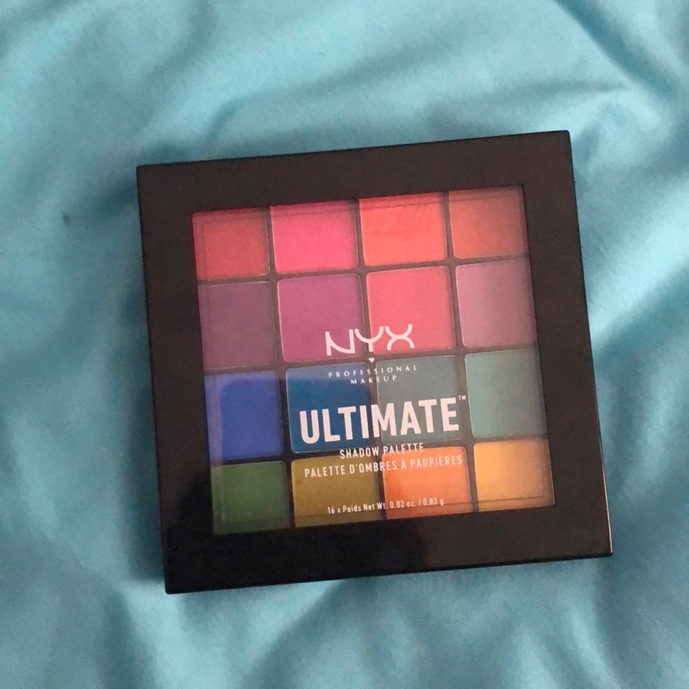 NYX ultimate brights eyeshadow palette